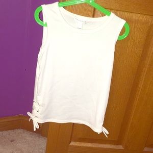 white tank top!